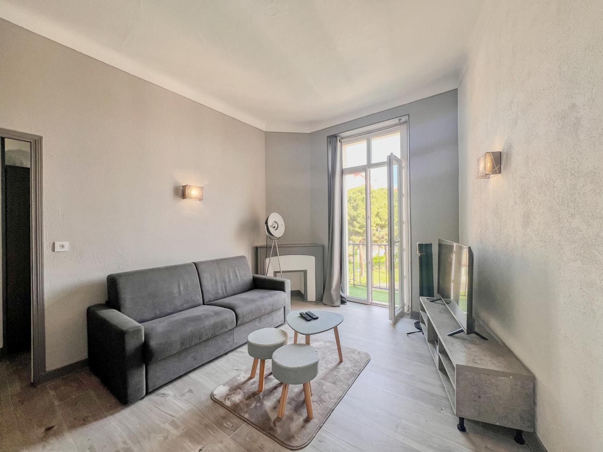 - Centre Pour 2 Personnes Cannes